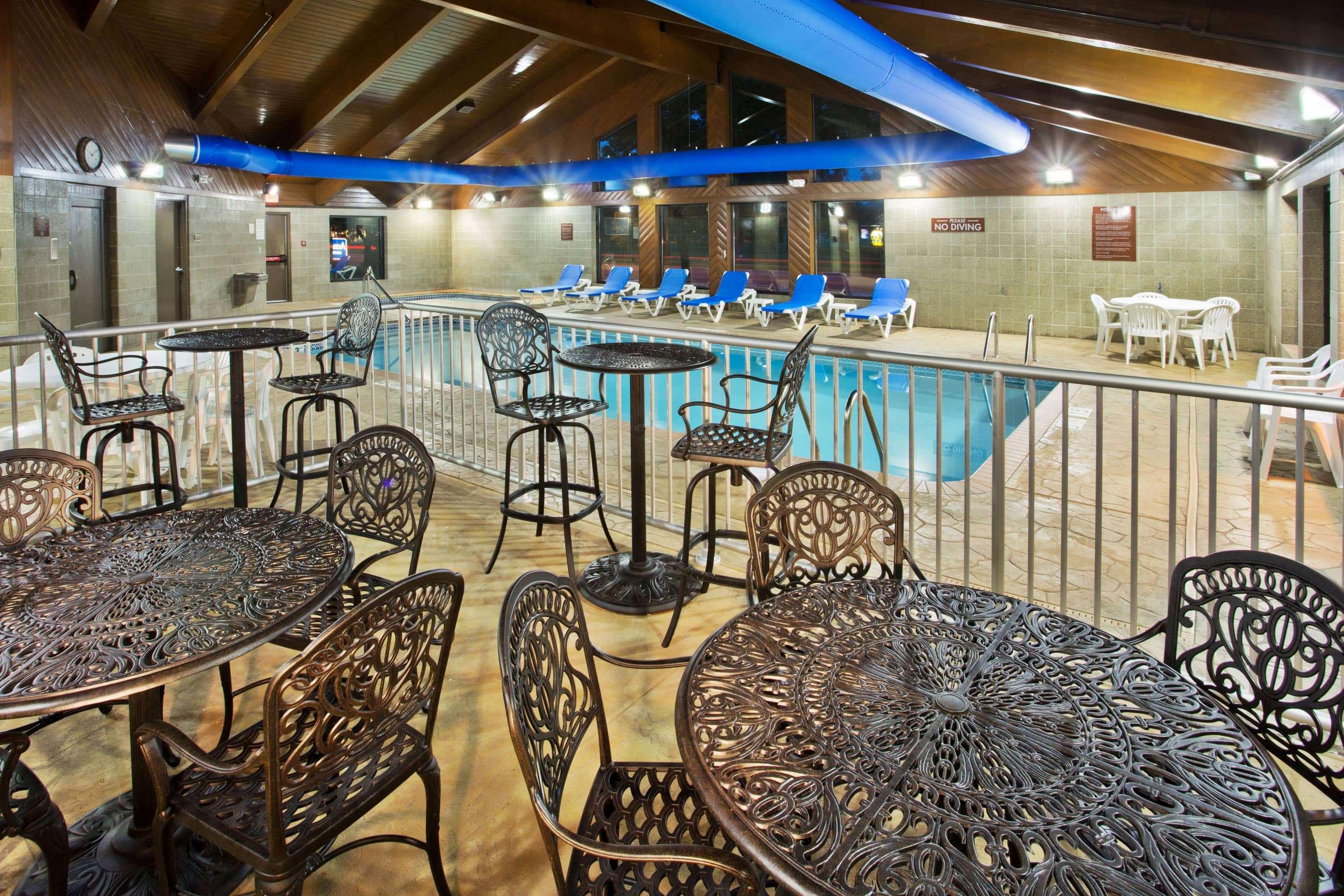 Americinn By Wyndham Grand Forks Exterior photo